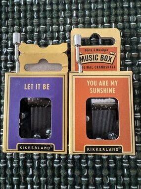 NWT Kikkerland Hand Crank Music Boxes